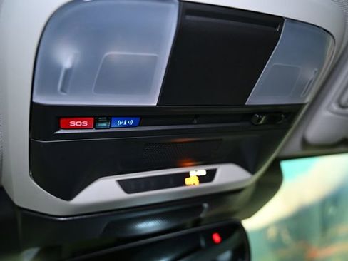 Used 2025 Subaru Crosstrek 2.5i Premium w/ Crosstrek Mirror Package image 40