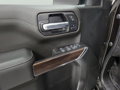 Used 2021 GMC Sierra 1500 SLT w/ SLT Convenience Package AWD/4WD image 10
