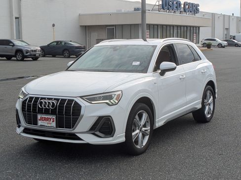 Used 2023 Audi Q3 2.0T Premium AWD/4WD image 4