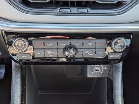 New 2026 Jeep Compass Limited AWD/4WD image 21