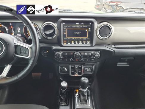 Used 2018 Jeep Wrangler Unlimited Sahara w/ Dual Top Group image 14