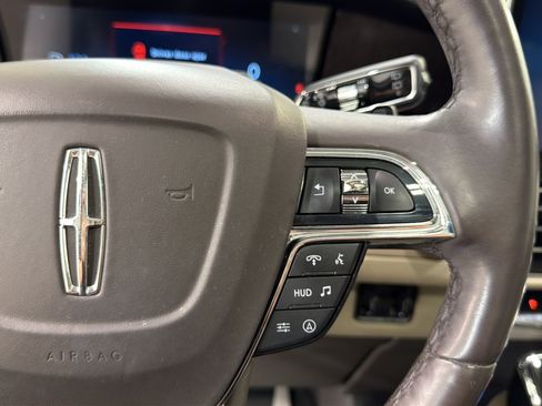 Used 2023 Lincoln Navigator Reserve AWD/4WD image 14