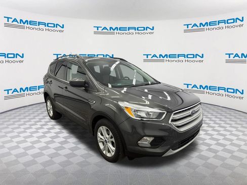 Used 2018 Ford Escape SE w/ SE Sync 3 Package FWD image 7