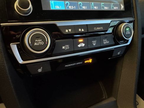 Used 2019 Honda Civic EX image 15