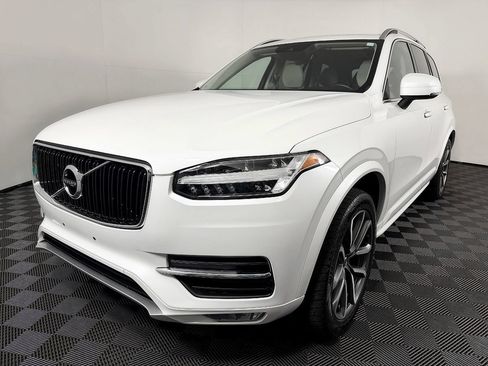 Used 2019 Volvo XC90 T5 Momentum AWD/4WD image 3