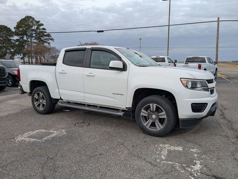 Used 2018 Chevrolet Colorado W/T w/ Custom Special Edition image 3