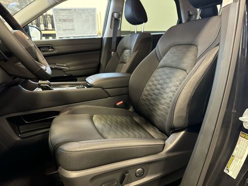 New 2026 Nissan Pathfinder SV image 19