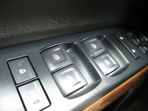 Used 2017 Chevrolet Silverado 1500 LTZ w/ Sport Package image 26