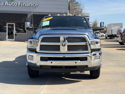 Used 2017 RAM 3500 Laramie Longhorn image 2