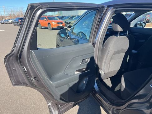 Used 2025 Nissan Kicks S image 26