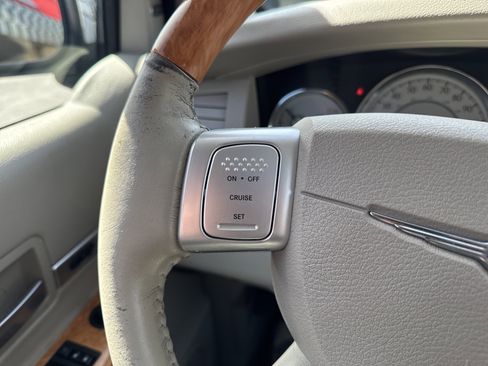 Used 2008 Chrysler Aspen Limited AWD/4WD image 20