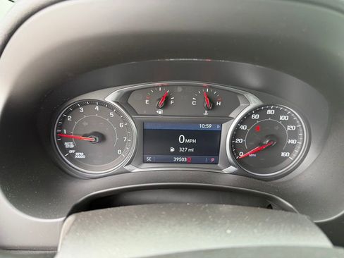 Used 2024 GMC Terrain SLT AWD/4WD image 8