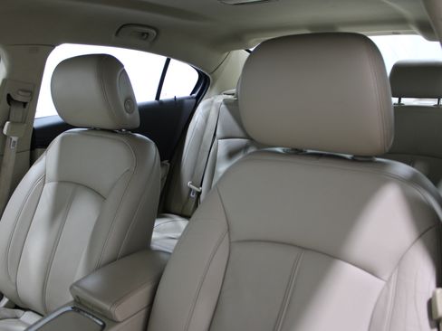 Used 2011 Buick LaCrosse CXL w/ Driver Confidence Package image 5