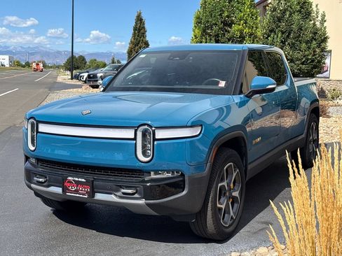 Used 2022 Rivian R1T Adventure AWD/4WD image 41