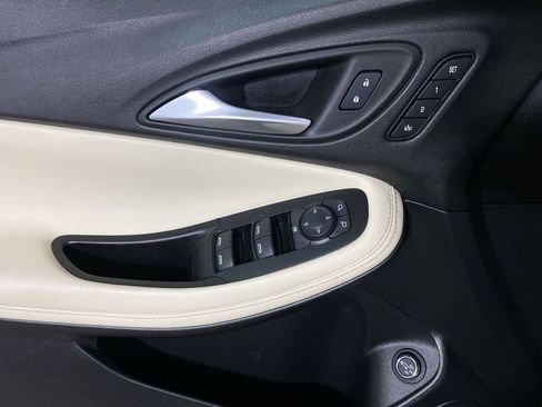 Certified 2023 Buick Encore GX Essence w/ Experience Buick Package FWD image 13