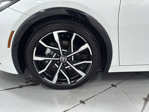 Certified 2025 Toyota Prius Plug-In Hybrid image 24