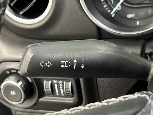 Used 2022 Jeep Wrangler Unlimited Sahara w/ Cold Weather Group image 44