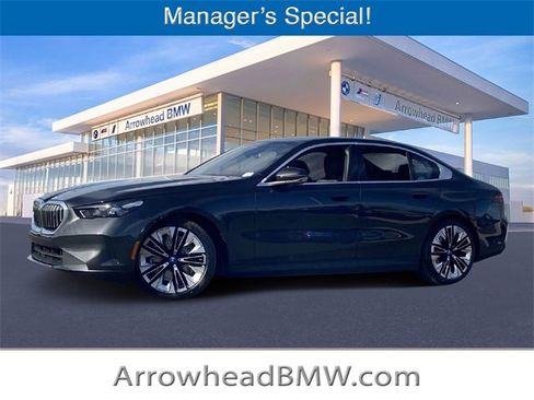 New 2025 BMW i5 xDrive40 w/ Premium Package image 1