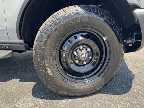New 2026 Ford Bronco Big Bend w/ Black Diamond Package AWD/4WD image 2