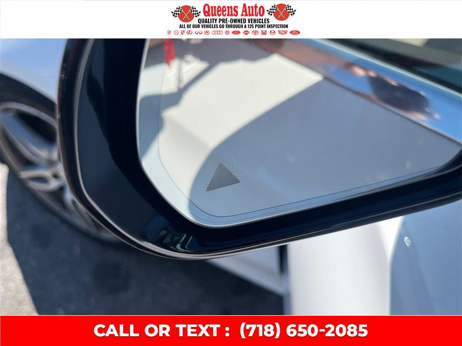 Used 2017 Mercedes-Benz E 300 4MATIC image 37