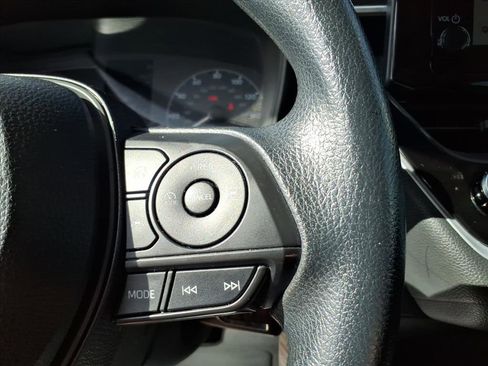 Used 2024 Toyota Corolla LE image 18