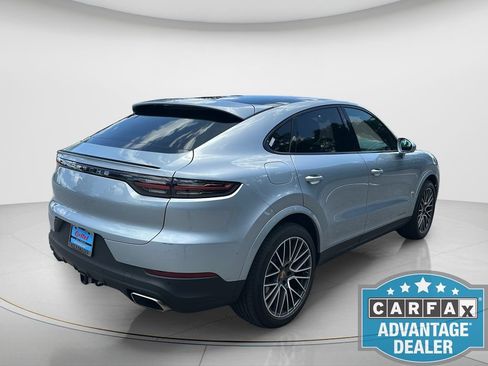 Used 2022 Porsche Cayenne Coupe AWD/4WD image 5