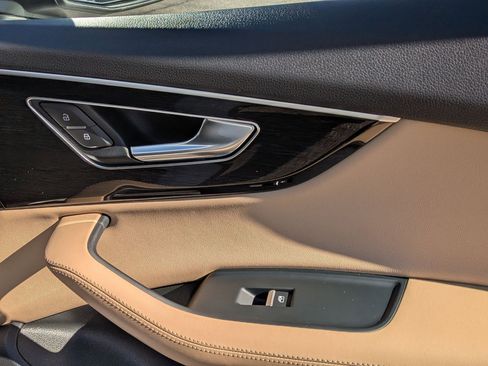 Used 2021 Audi Q7 3.0T Prestige w/ Prestige Package image 41