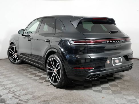 New 2026 Porsche Cayenne S AWD/4WD image 3