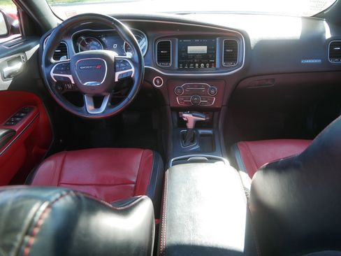 Used 2015 Dodge Charger SXT w/ AWD Plus Group image 10