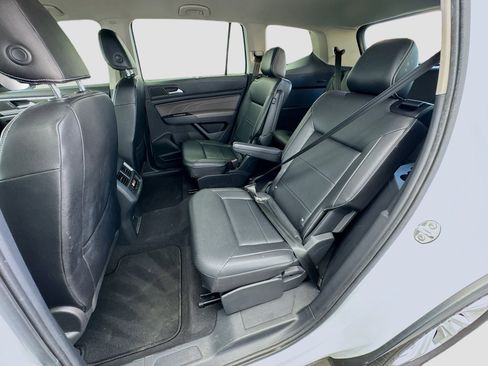 Used 2021 Volkswagen Atlas SE image 15