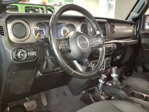 Used 2020 Jeep Wrangler Unlimited Sport AWD/4WD image 10