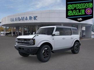 New 2025 Ford Bronco Outer Banks video 1