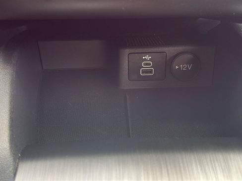 Certified 2024 Ford Escape Active AWD/4WD image 23