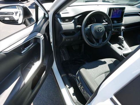 Certified 2025 Toyota RAV4 XLE AWD/4WD image 10