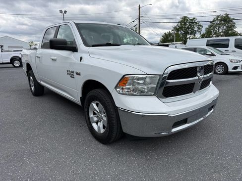 Used 2019 RAM 1500 Classic SLT AWD/4WD image 4