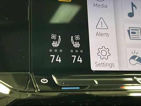 Used 2024 Volkswagen Atlas Peak Edition SEL AWD/4WD image 43