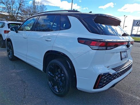 New 2026 Volkswagen Tiguan SE R-Line image 3