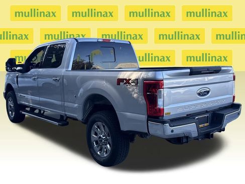 Used 2018 Ford F250 Lariat w/ Lariat Ultimate Package image 9