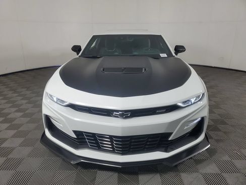 Used 2024 Chevrolet Camaro SS RWD image 9