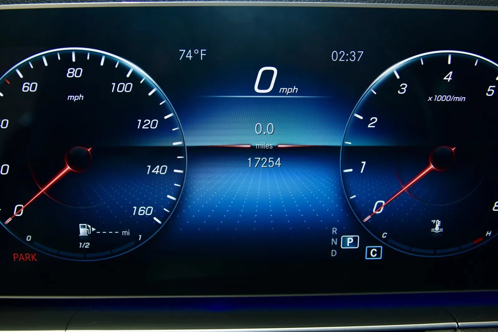 Used 2023 Mercedes-Benz GLE 350 4MATIC w/ Premium Package image 31