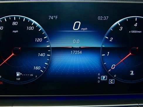 Used 2023 Mercedes-Benz GLE 350 4MATIC w/ Premium Package image 31
