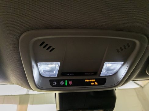 Used 2023 Chevrolet Malibu LT image 30