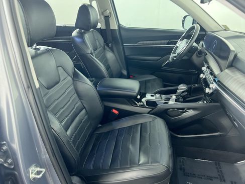 Used 2024 Kia Telluride SX Prestige w/ Towing Package AWD/4WD image 23