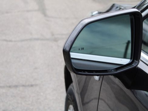 Used 2018 Cadillac XT5 Luxury w/ Driver Awareness Package image 24