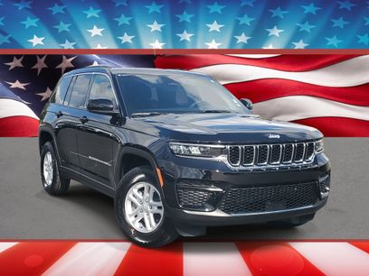 Used 2025 Jeep Grand Cherokee Laredo