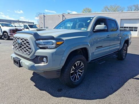 Used 2023 Toyota Tacoma TRD Sport w/ Black Out Package (TMS) image 6
