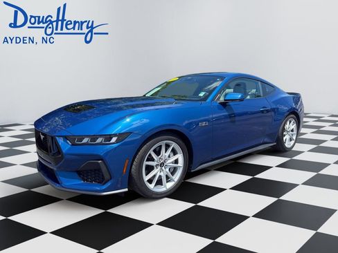 Used 2024 Ford Mustang GT Premium RWD image 1