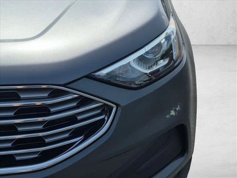 Used 2022 Ford Edge SE AWD/4WD image 9