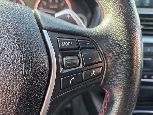 Used 2017 BMW 330i xDrive Wagon AWD/4WD image 25