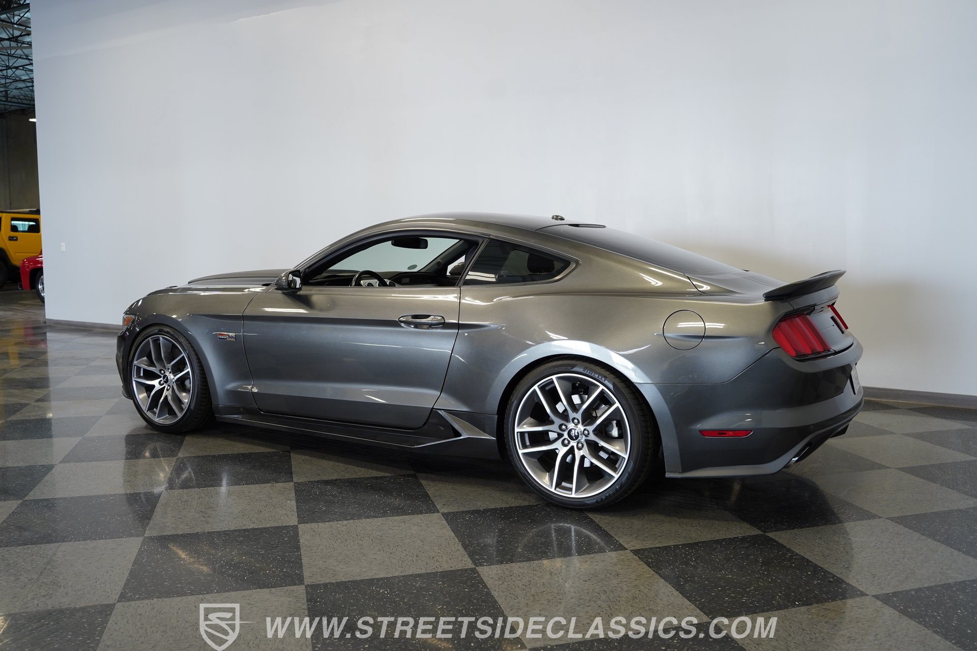 Used 2016 Ford Mustang GT Premium RWD image 9